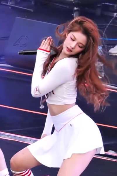 Sullyoon