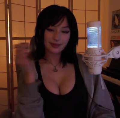 Jade jiggle