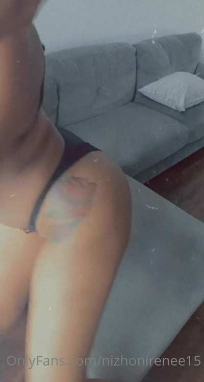 Woman with delicious tits and big ass 🍑 MORE CONTENT IN COMMENTS👇