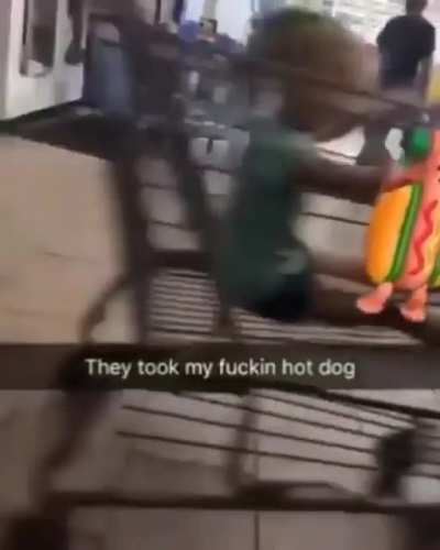 Hotdog stealer