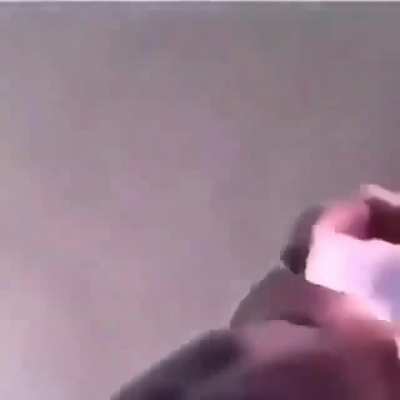 😶