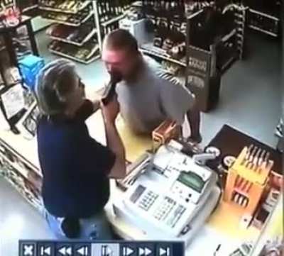 Robber pulls gun, clerk is faster