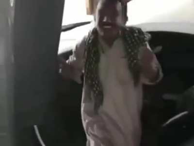 Vaya carro se maneja el man 😎🤏🔥
