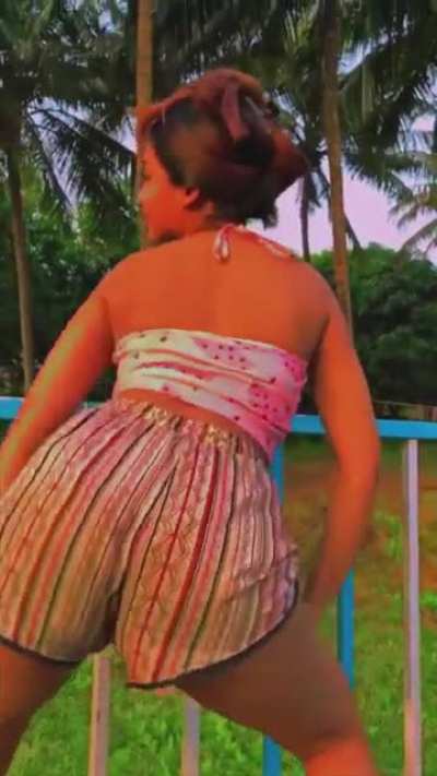 Megha prasad twerking