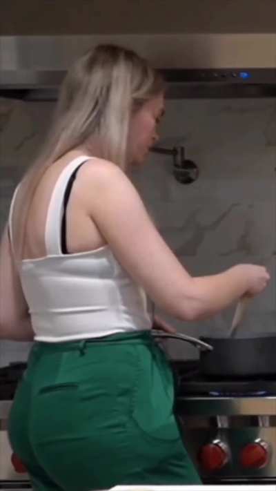 Qtcinderella booty compilation🤤