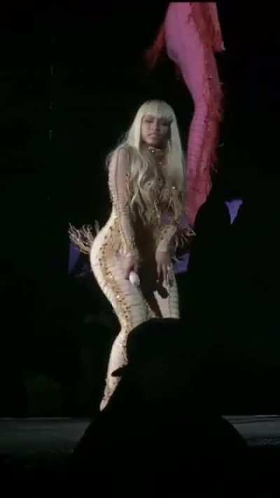 Hot Nicki