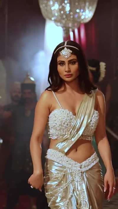 Mouni Roy