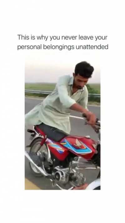 Sneak 100