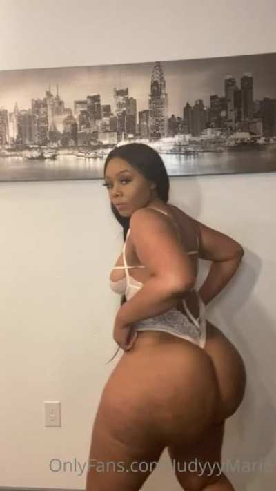 big ol ass #leaksforthecommunity