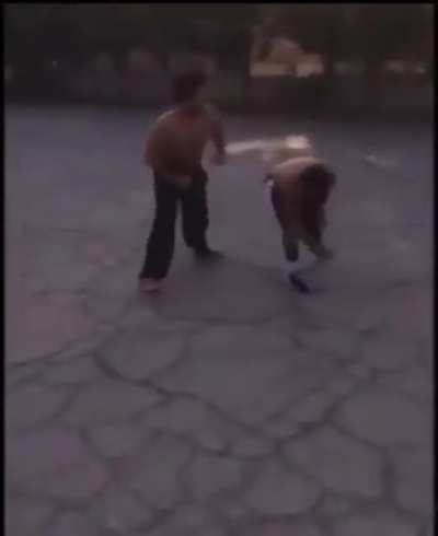 Dudes arm breaks mid fight, takes it like a champ