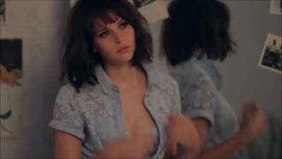 Felicity jones