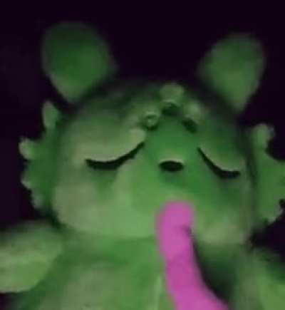 show off weird gifs