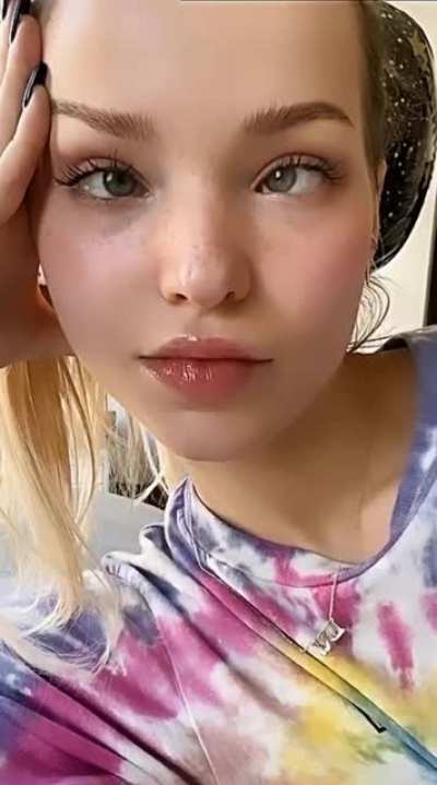 Dove Cameron eyes
