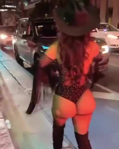🍑 Fat Asf 😋