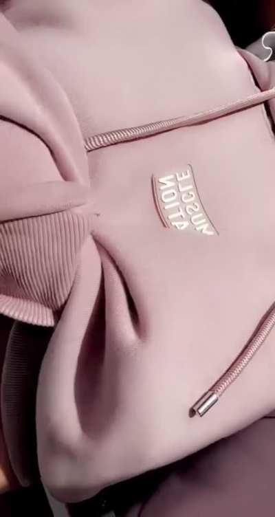 I&rsquo;m good at hiding my huge titties 🙈[OC]