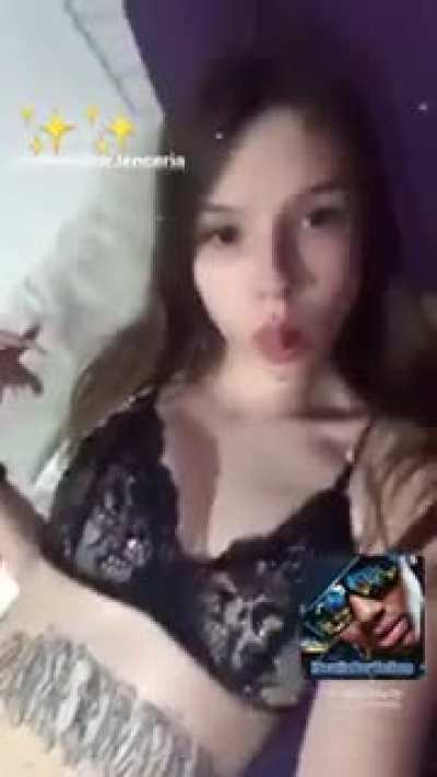 Sara en lenceria