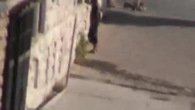 Sniping Syrian regime soldier in al-Midan neighborhood, Aleppo city 25/08/2012