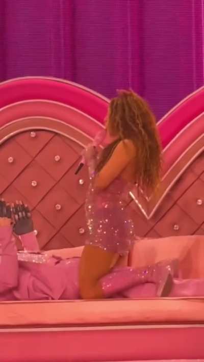 Shakira