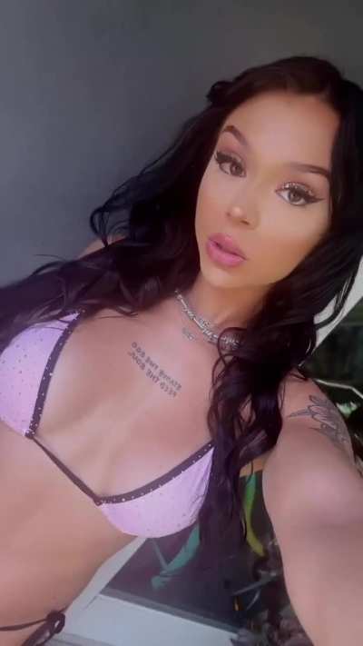 Cora Jade