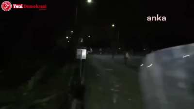 SESİ A&Ccedil;IN MERMİ SESLERİNİ İYİ DİNLEYİN! ODT&Uuml;&rsquo;de taşsız, sopasız, silahsız &ouml;ğrencilere orantısız g&uuml;&ccedil;le saldırıyorlar!