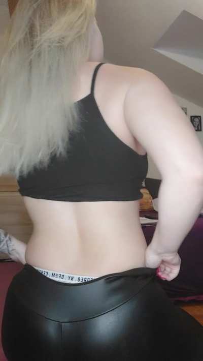 A juicy booty deserves to be eaten daily