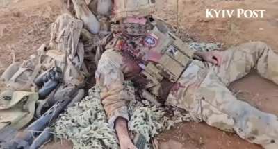 Ukrainian Defence Intelligence Special Forces interrogate captured PMC Wagner mercenary in Sudan (Date and location uknown)