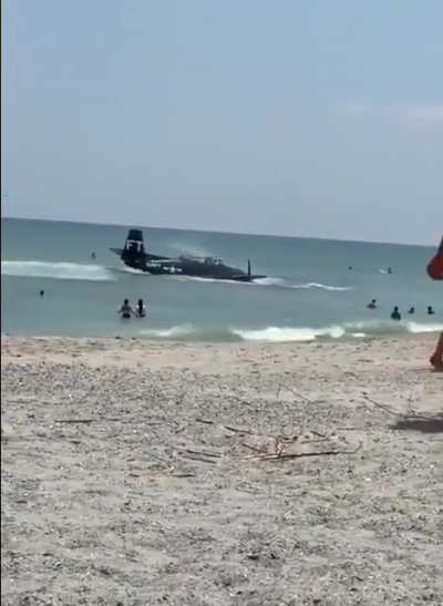 Grumman Avenger landing, Florida, April 17 2021