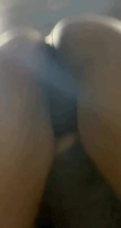 What would you do if you caught me in the elevator showing off my ass🤭