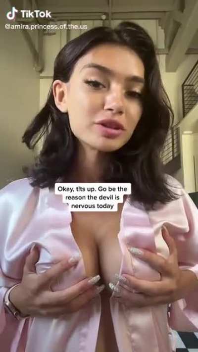 @amira.princess.of.the.us