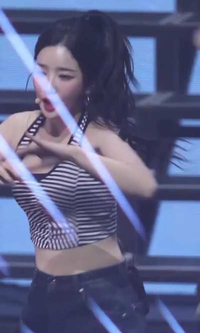 Yooyeon