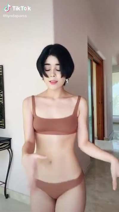 Siguen saliendo, est&aacute; zorrita se ve deliciosa ;)