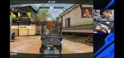 Bugs and desync are so bad that Bobby is getting one tapped by a ManOWar while at full health.