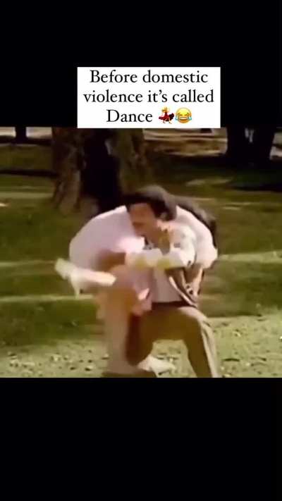 Lmoa what the hell is this . How did they even approve this choreography 