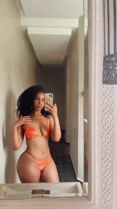 Damn ... 🤤🤤🤤🤤🤤🤤🤤💦