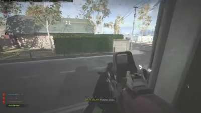 1v4 using the famous "Never stay in the same place after a kill" method