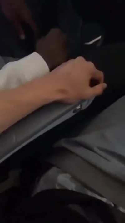 Armrest dominator