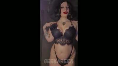 Lady Dimitrescu Lingerie by geekareen
