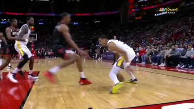 [Highlight] Jordan Poole sends Jabari Smith tumbling to the floor with the ankle breaker!