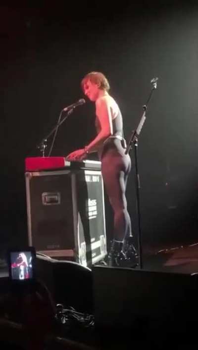 omfg lzzy WOW