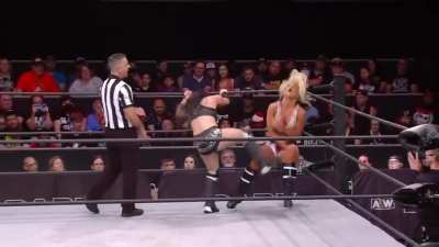 Toni Storm gets an unintentional low kick from Diamant&eacute;