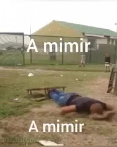 😪