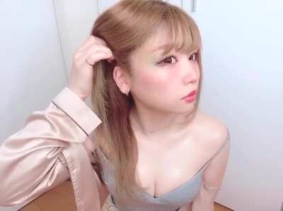 Tam mocking Giulia's video