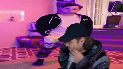yub can&rsquo;t resist 🤤😫