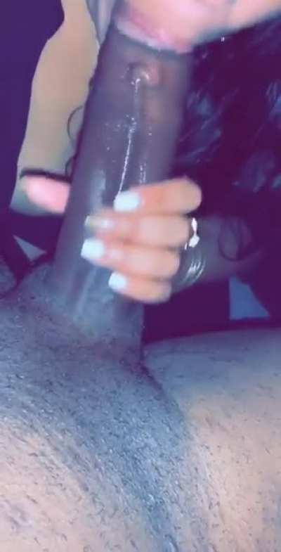 👀