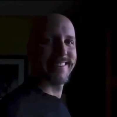 Fnaf fans when they find the people sending death threats to scott