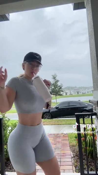 Thickums 😮&zwj;💨