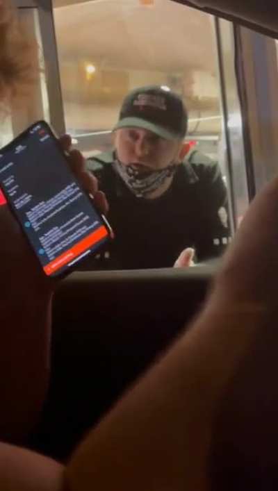 KFC employee in Springfield Illinois calls door dash driver qu**r and f*g in expletive filled freakout