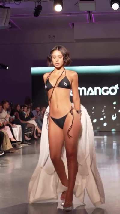 Isa Ludena
