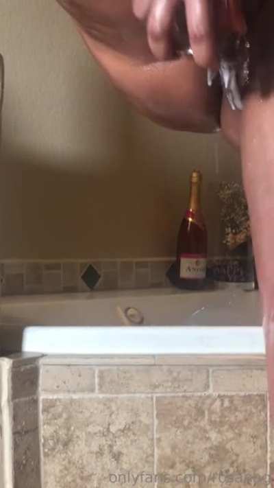Her pussy dripping
