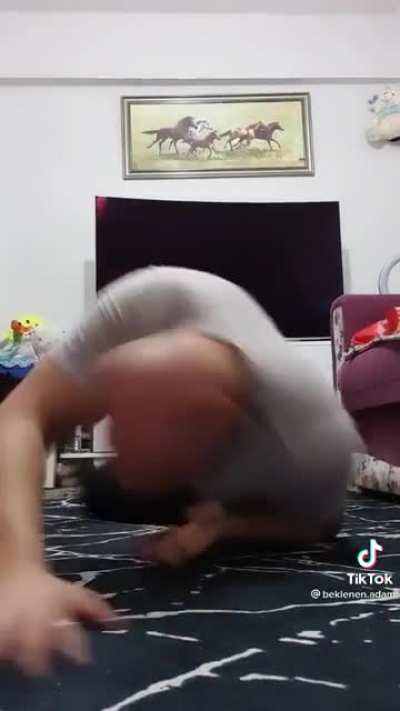 Buradaki abimizin yaptığı muazzam sanata laf edenler olmuş. Kafes &ccedil;iftleşmesine &ccedil;ağırıyorum o arkadaşları. Sanatsal bir bi&ccedil;imde &ccedil;iftleşeceğiz🥰🤬
